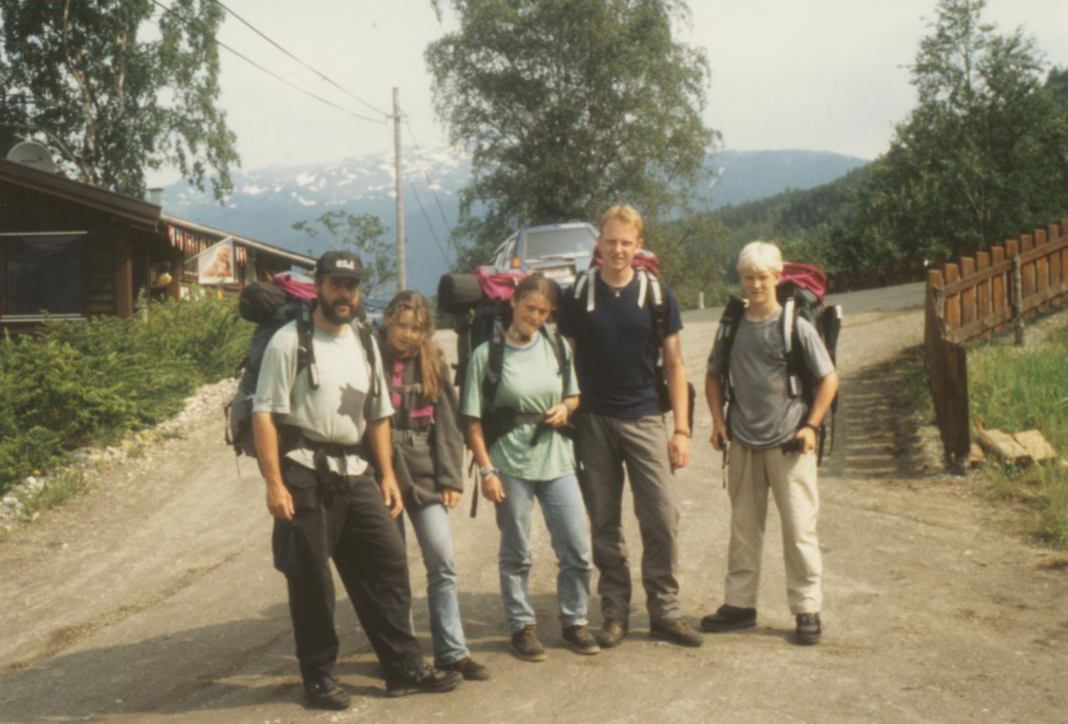 Gruppenfoto bei Olav am Sognefjord - ein wirklich empfehlenswerter Campingplatz